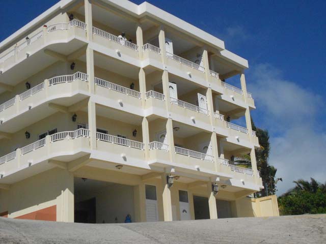 RE/MAX real estate, Sint Maarten, Pointe Blanche, Great investment! 6 Apartments with stunning Oceanview!